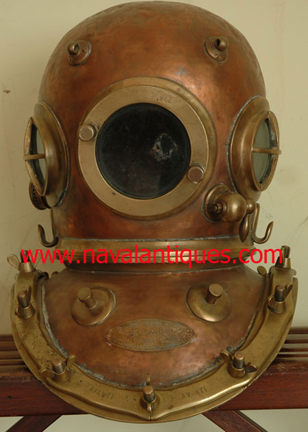 SIAS Diving helmet 12 bolt