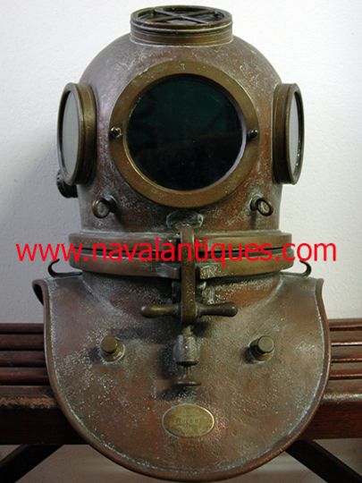 Scaphandre Charles Petit & Rene Piel 