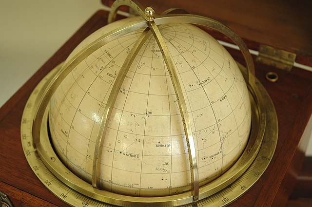 Kelvin & Hughes star globe