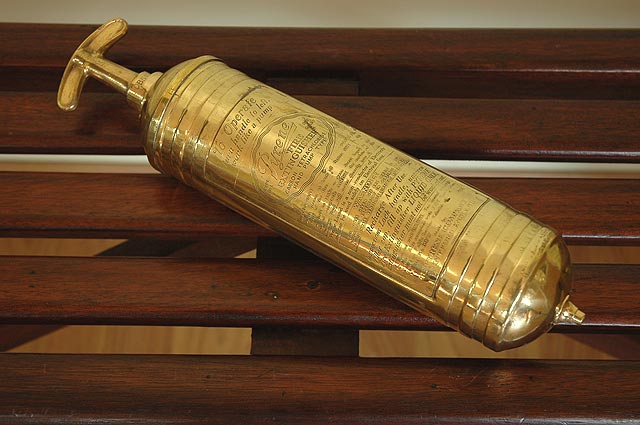 Ship fire extinguisher