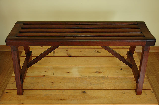 Banco de comedor perqueño